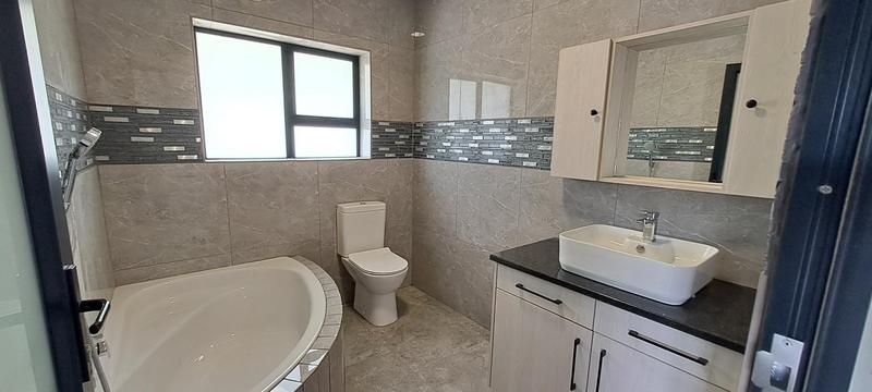 3 Bedroom Property for Sale in Stilbaai Wes Western Cape